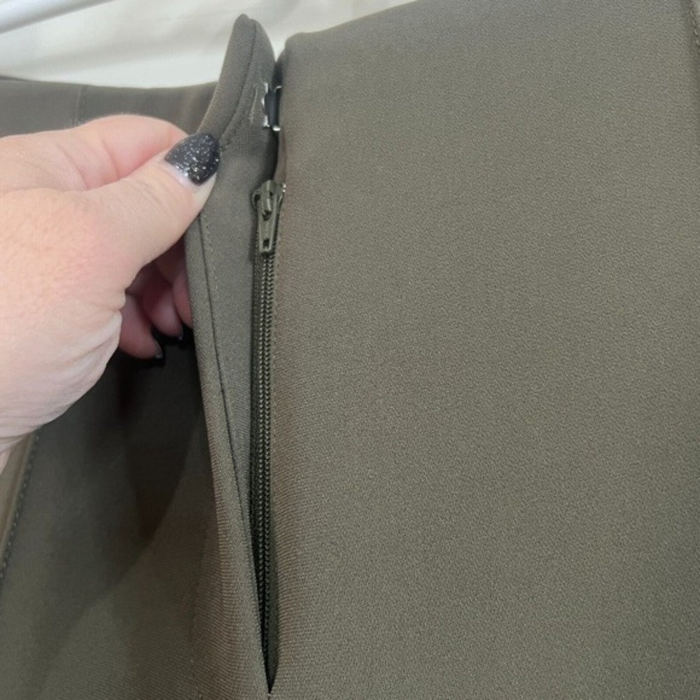 DIANE VON FURSTENBERG Olive Green Pleated-Front Straight Leg‎ Crepe Pant Size 8 - Picture 4 of 7